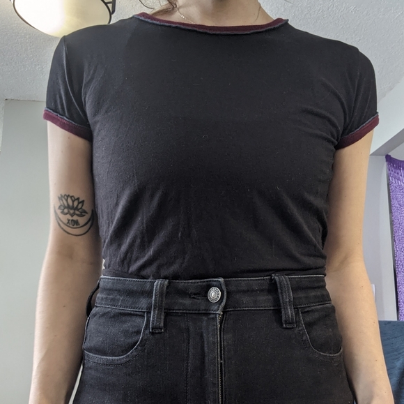 🥝2 for $10 Harlow tight black high necked tee - Picture 2 of 4